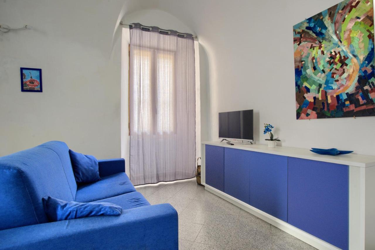 インペリア Casa A 2 Passi Dal Mare Con Patio Privatoヴィラ エクステリア 写真