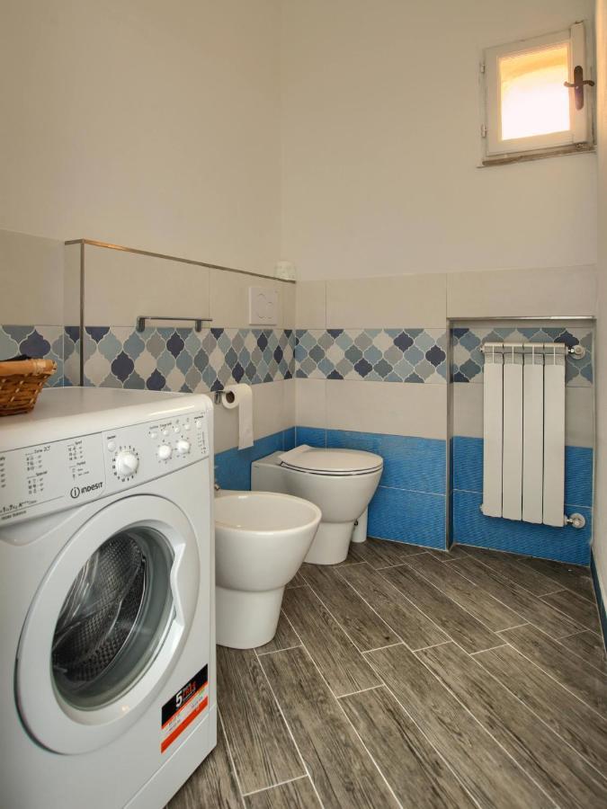 インペリア Casa A 2 Passi Dal Mare Con Patio Privatoヴィラ エクステリア 写真
